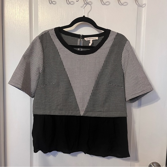 BCBGeneration Black and White Peplum Top - Picture 1 of 7